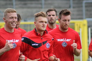 爱游戏平台-英超球队边路防守压迫与对手传中成功率之间的对比研究，英超十佳防守